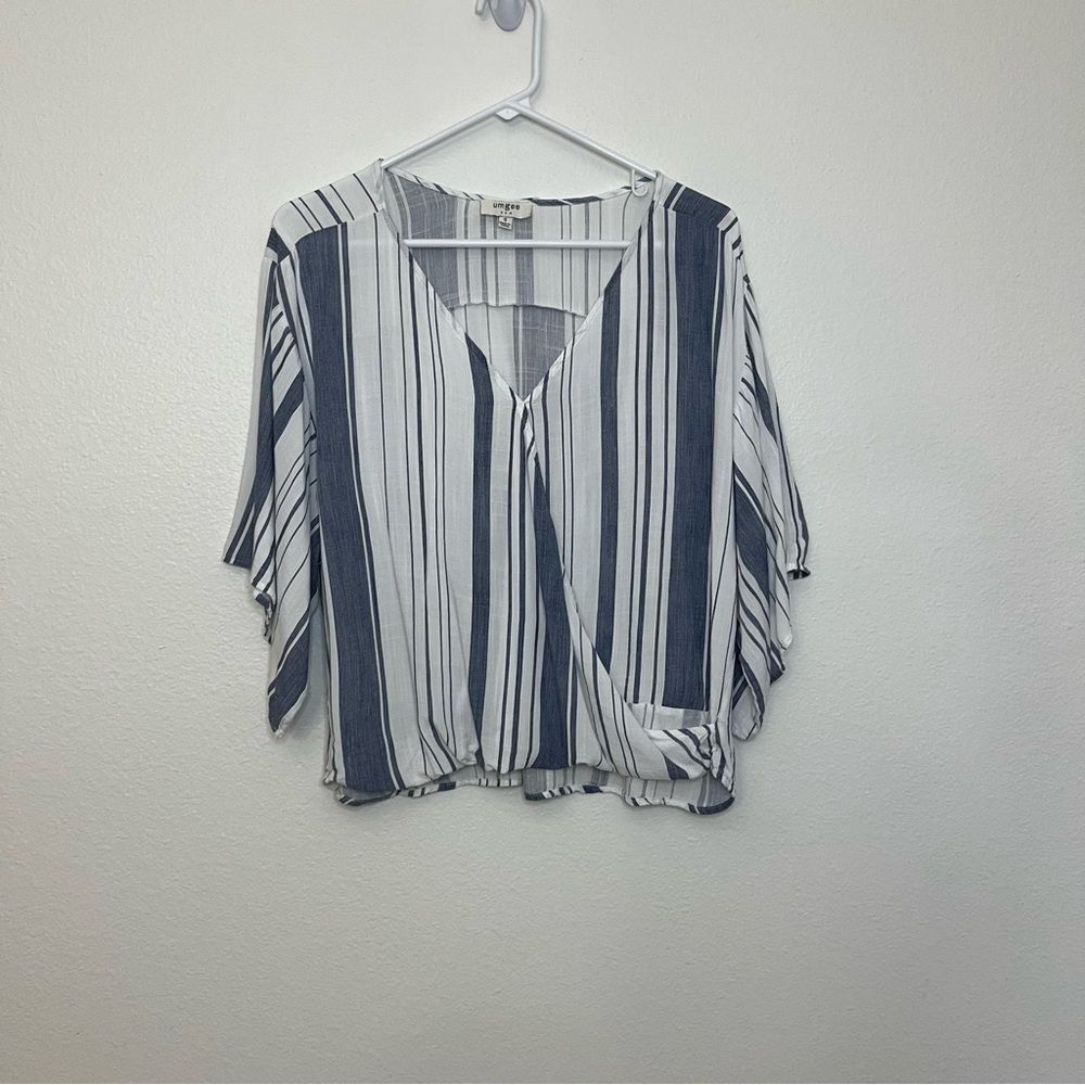 Umgee striped V-neck blouse unique wrap-front design and 3/4 sleeves Small